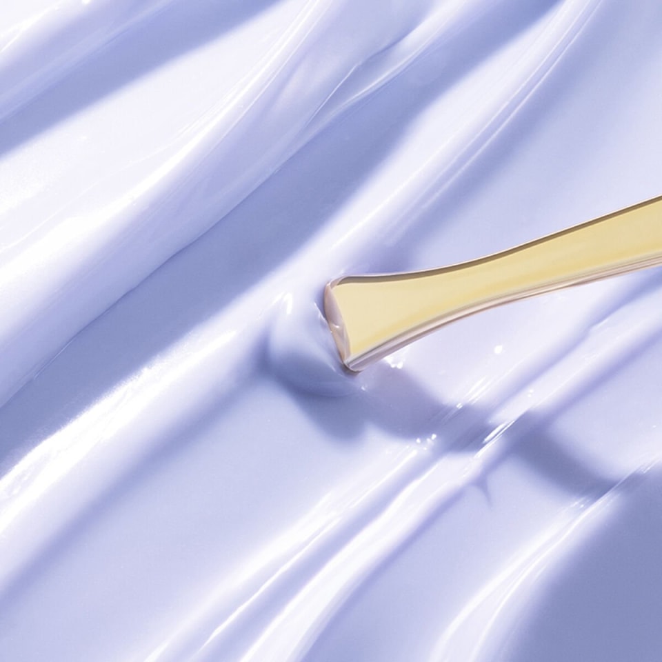 DewySkinCream-2-Texture_1_1.jpg