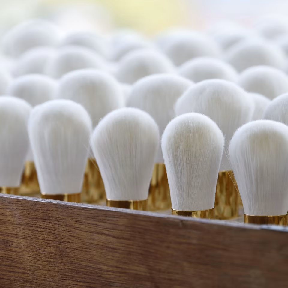 FacialCleansingBrush-4-craftmanship_jpg.png