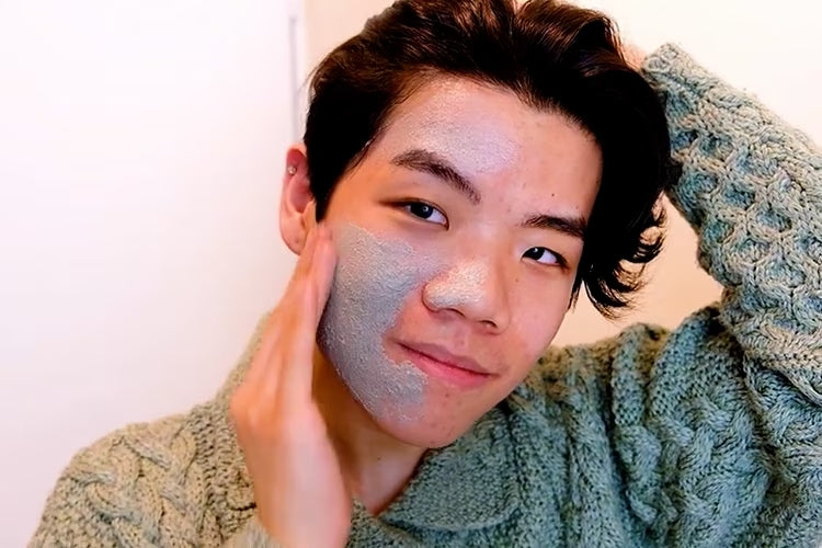 The-Clarifying-Clay-Mask-Video.jpg